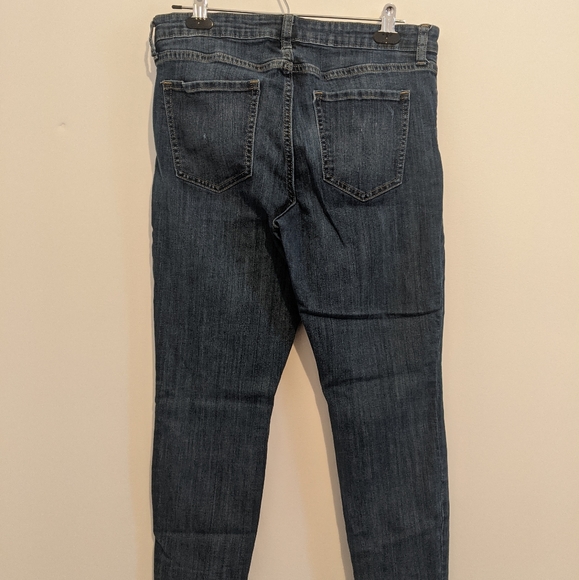 Dark Wash GAP Jeggings - Picture 2 of 2